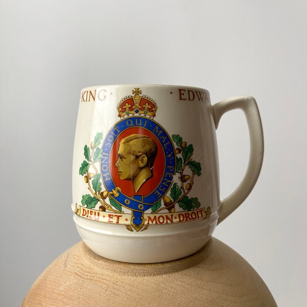 Vintage British Pottery ROYAL KING EDWARD VIII Windsor 1937 CORONATION Mug